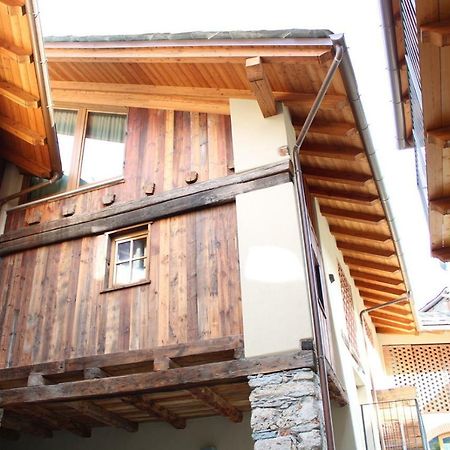 L'Atelier Du Temps - Les Greniers Appartements Aosta Exterior photo