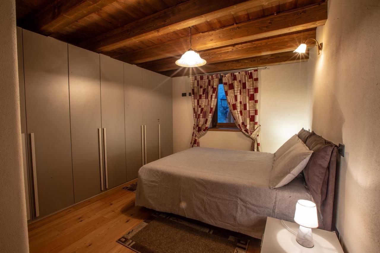 L'Atelier Du Temps - Les Greniers Appartements Aosta Exterior photo